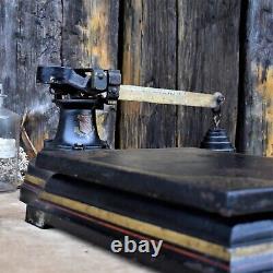 Antique Victorian W&T Avery Cast Iron Shop Balance Medical Toleware Scales