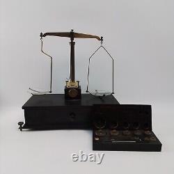 Antique W & T Avery Apothecary Beam Scale 20 Oz Boxed With Weights