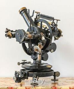 Astronomical wagon Hildebrand Freiberg. Antique scientific instruments. Museum