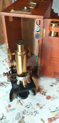 Microscope by J Swift & Son (London) in original case & working order