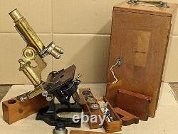 Old Vintage LEITZ WETZLAR Microscope In Wooden Box