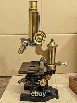 Old Vintage LEITZ WETZLAR Microscope In Wooden Box