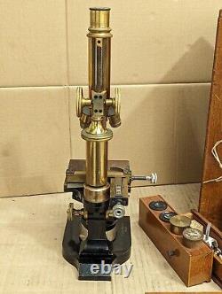 Old Vintage LEITZ WETZLAR Microscope In Wooden Box