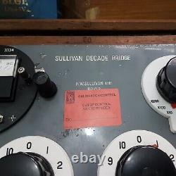 Vintage H. W. Sullivan Decade Bridge tester, type 43379 wooden box