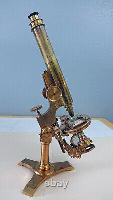 W. H. BULLOCH CHICAGO ANTIQUE BRASS BIOLOGICAL MICROSCOPE NO 2 WithWOOD CASE 1888